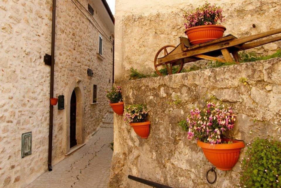 Villa Don Pasquale Scontrone House Extérieur photo